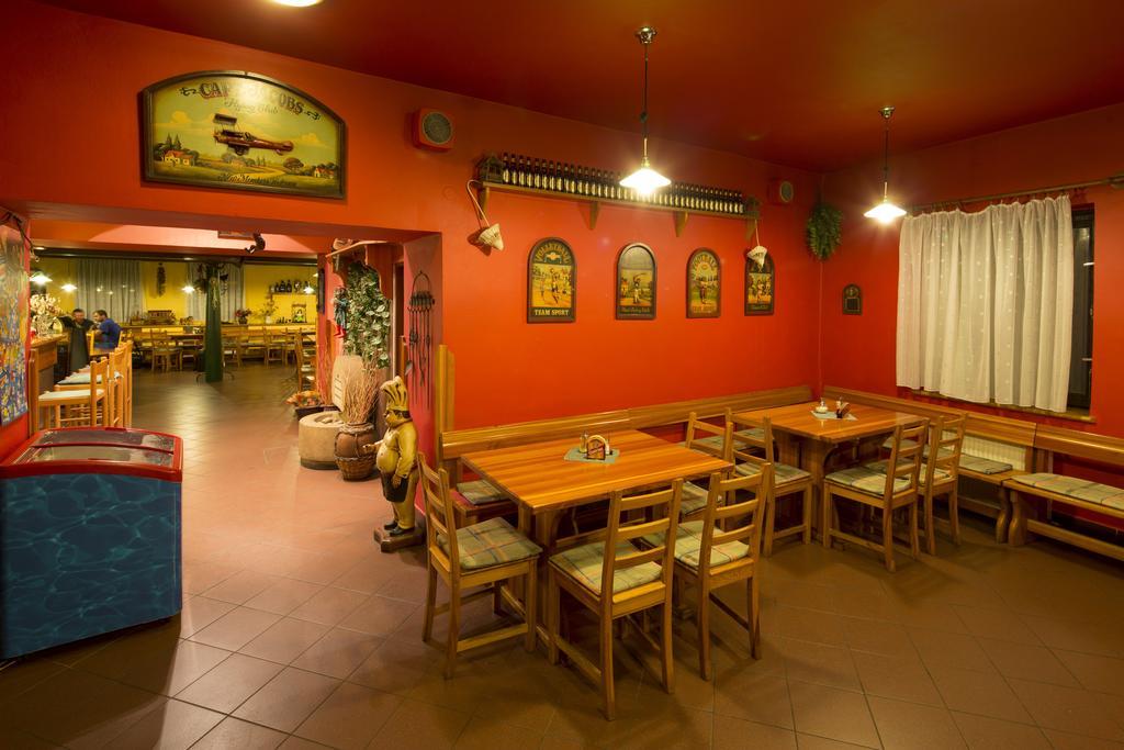 Pension & Restaurace Zeleny Mlyn Жацлерж Екстер'єр фото